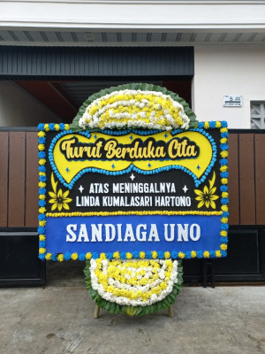 Papan Bunga Duka di Binakal